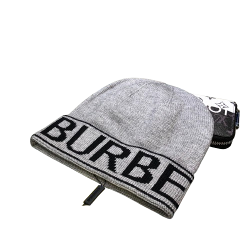 BONNET BURBERRY - L'ÉLÉGANCE BRITANNIQUE POUR L'HIVER