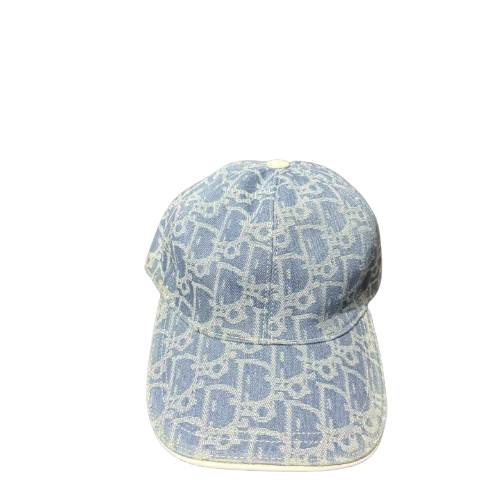CASQUETTE DIOR - L'AUDACE CHIC DE LA MAISON