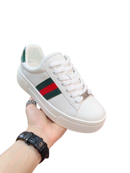 GUCCI BASKETS ACE EN CUIR - L'ICÔNE BRODÉE DU LUXE DÉCONTRACTÉ