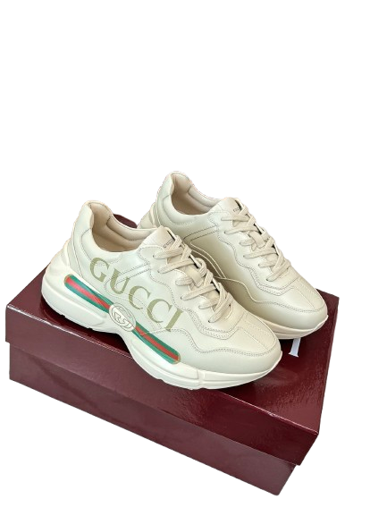 CHAUSSURES GUCCI RHYTON - L'ICÔNE DÉCALÉE DU LUXE DÉCONTRACTÉ