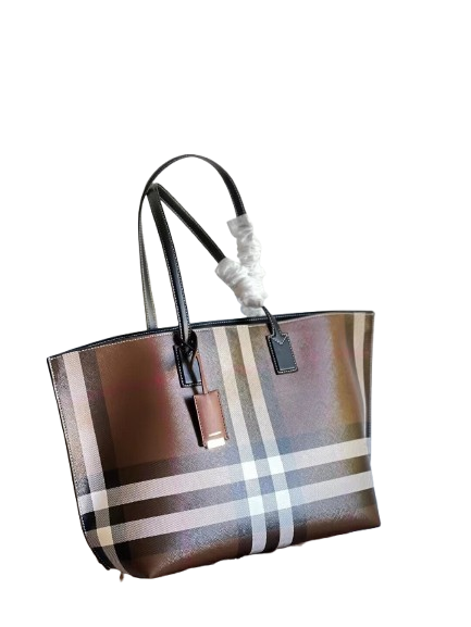 SAC À MAIN BURBERRY - L'ICÔNE BRITANNIQUE DU STYLE